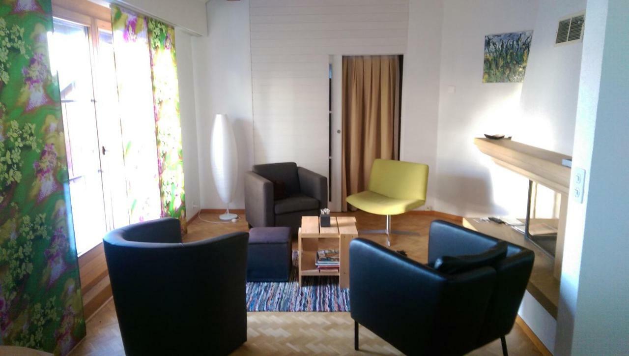 La Petite Fleur Apartment Enges Екстериор снимка